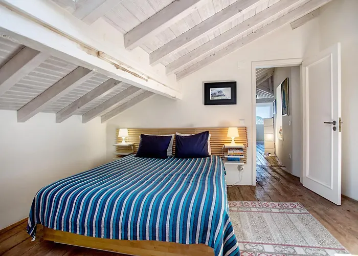 Casa Da Ladeira - Sao Martinho بيت للعطل ساو مارتينهو دو بورتو