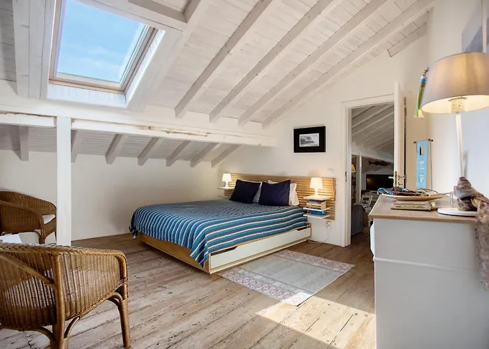 Casa Da Ladeira - Sao Martinho ساو مارتينهو دو بورتو